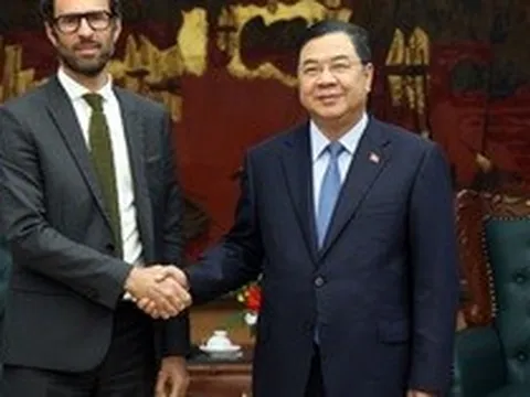 Phó Thủ tướng Thường trực Phạm Gia Túc tiếp lãnh đạo tập đoàn năng lượng tái tạo lớn của Pháp