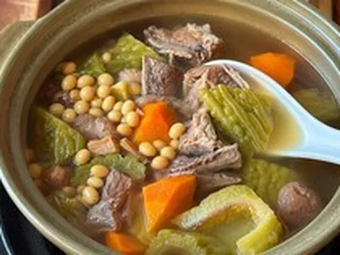 Mất ngủ, miệng đắng, da nổi mụn sau những đêm thức khuya: Công thức canh "thanh mà không hàn, bổ mà không nóng" được nhiều chị em truyền nhau