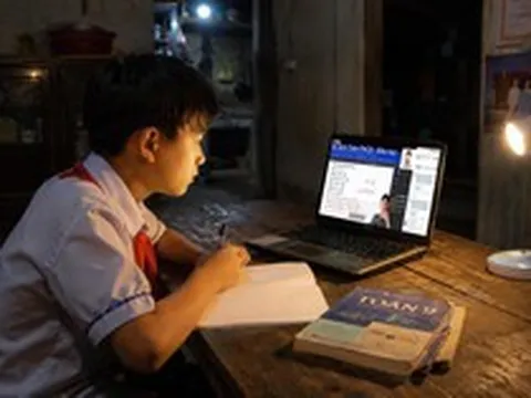 Xu hướng tự học thời công nghệ số: Khi "học thêm" không còn là lựa chọn duy nhất