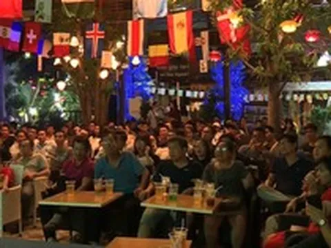 Quán cà phê, nhà hàng hay khách sạn trình chiếu FIFA World Cup 2026™ có vi phạm bản quyền hay không?