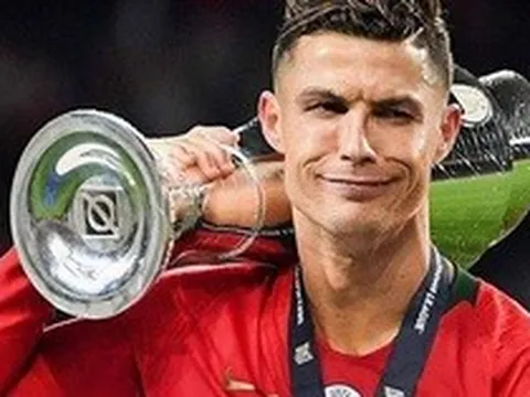 Tuổi 41 phi thường của Ronaldo: Lọt top nhân vật ảnh hưởng nhất thế giới trước thềm World Cup