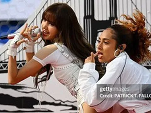 HOT nhất hôm nay: Lisa (BLACKPINK) chính thức làm nên lịch sử tại World Cup, sốc hơn là không hở bạo