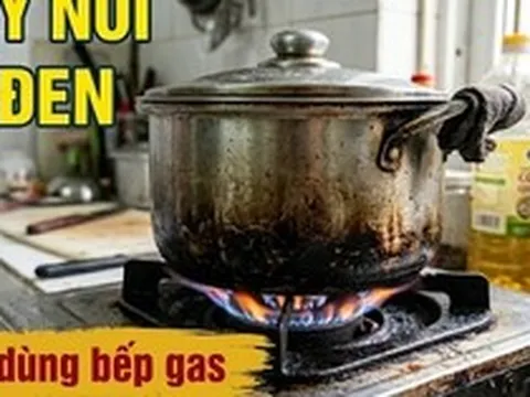 Vì sao đáy nồi nấu bằng bếp gas thường bị đen?