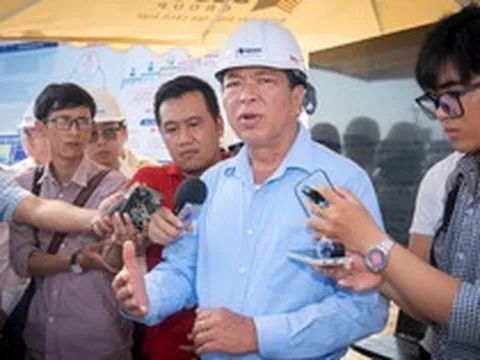 Đừng “đứng núi này trông núi nọ”: Đổi việc liên tục, người lao động được gì và mất gì?