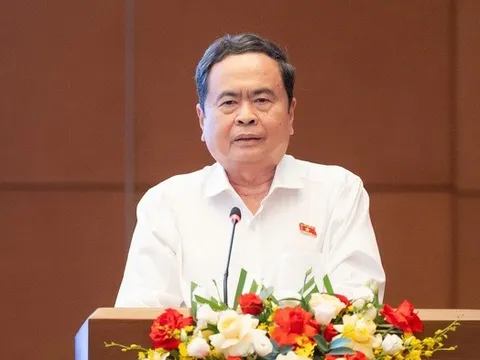Chuyển mạnh từ "bị động chạy theo thực tiễn" sang "chủ động dẫn dắt lập pháp"