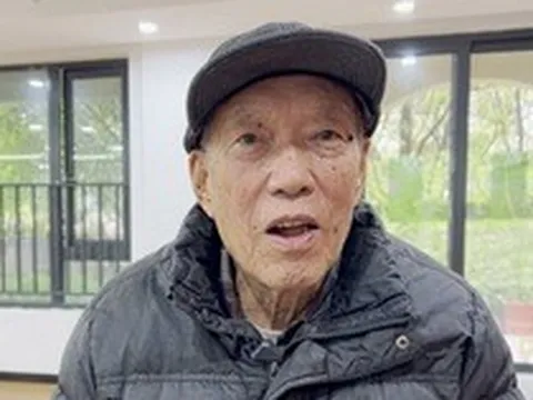 Giáo sư 100 tuổi bị 3 đứa con đưa ra toà: Đây chính là thất bại lớn nhất trong giáo dục