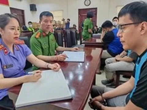 Công an lấy lời khai hàng trăm nghi phạm trong đường dây lừa đảo bán hợp đồng kỳ nghỉ