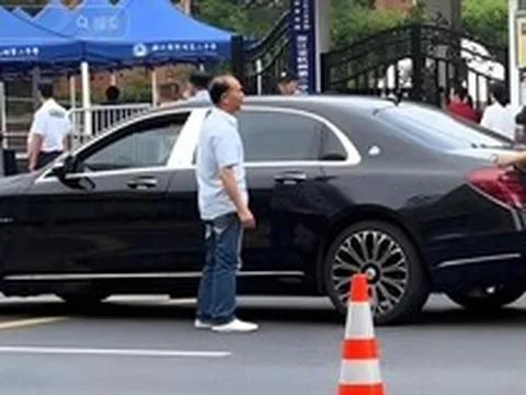 Nam sinh đi thi đại học bằng xe Maybach sau 2 năm giờ ra sao?