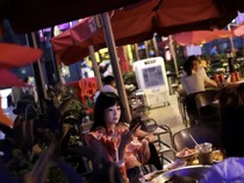 Trả tiền để có bạn đi ăn, đi dạo, trò chuyện: Ngành kinh doanh 7,4 tỷ USD đang bùng nổ ở Trung Quốc