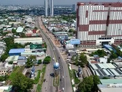 Toàn cảnh Quốc lộ 13 sau gần 4 năm mở rộng lên 8 làn xe