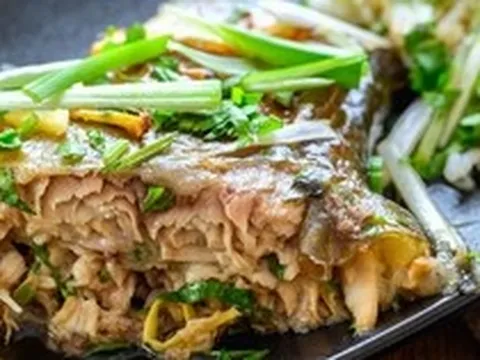 KHÔNG PHẢI cá thu hay cá hồi, mùa hè có 1 loại cá được ví như "thuốc cường phổi" của người Việt