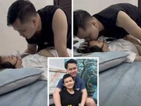 Nụ hôn cuối cùng dành cho người vợ ung thư khiến hàng triệu người rơi lệ