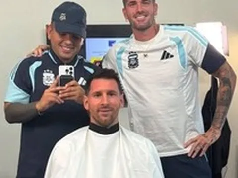 Messi đi "đảo ngói" trước trận Argentina vs Áo