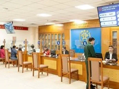 Vụ yêu cầu cụ bà gần 100 tuổi lên phường làm thủ tục hành chính ở Hà Nội: Cán bộ đến tận nhà xin lỗi