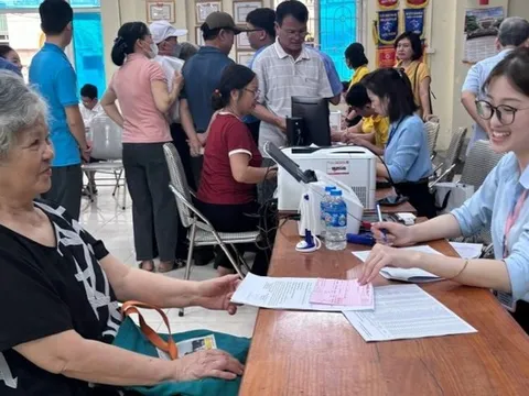 Bộ Nội vụ đề xuất bỏ quy định mỗi năm một lần làm lại ủy quyền lương hưu