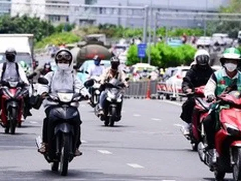 Dự báo thời tiết 25/6: Miền Bắc sắp đón mưa dông sầm sập, miền Trung vẫn ngột ngạt oi bức