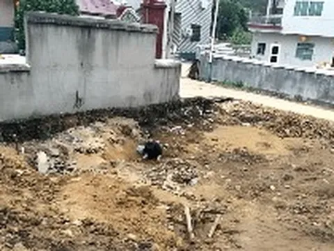 Đào móng xây nhà, phát hiện 3 “giếng cổ” chứa kho tiền nặng 5,6 tấn chôn dưới lòng đất suốt hơn 800 năm
