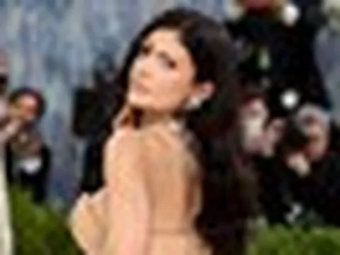Kylie Jenner bị tố làm đầu bếp riêng sảy thai!
