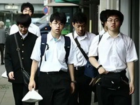 Cha của một sinh viên xuất sắc ĐH top đầu thừa nhận: Không ép con học thêm, nhưng có một nguyên tắc tôi kiên quyết giữ đến cùng