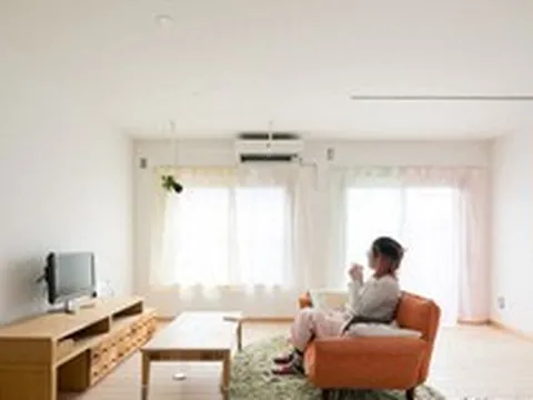 33 tuổi đã mua 3 căn hộ nhờ sống tối giản: Người phụ nữ ở trong căn hộ 48m², chỉ giữ 21 bộ quần áo để sớm đạt tự do tài chính