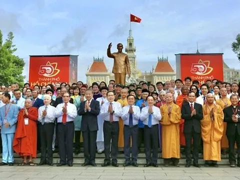 Tổng Bí thư, Chủ tịch nước Tô Lâm dự lễ kỷ niệm 50 năm thành phố Hồ Chí Minh vinh dự mang tên Bác