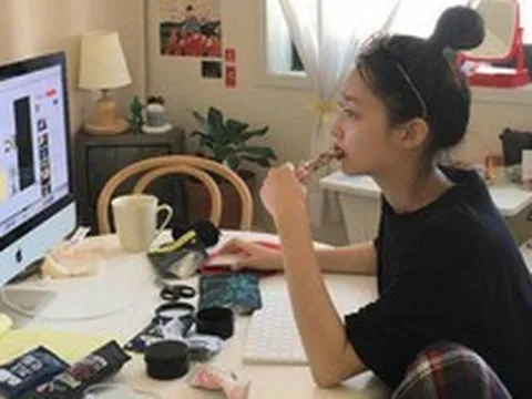 Nghỉ việc làm freelancer nhưng quá cô đơn: Giờ lại ước được lên công ty, nói chuyện với đồng nghiệp