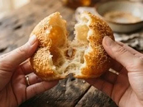 Vì sao gọi là bánh tiêu?