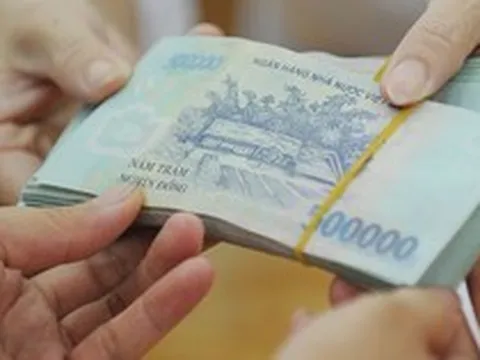 Em gái đòi trả tôi đúng 327 triệu đồng sau 10 năm, tôi cầm sổ ngân hàng mà không hiểu chuyện gì