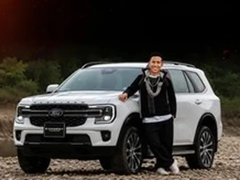 Hướng dẫn viên du lịch 9X ở Sa Pa mua Ford Everest gần 2 tỉ đồng