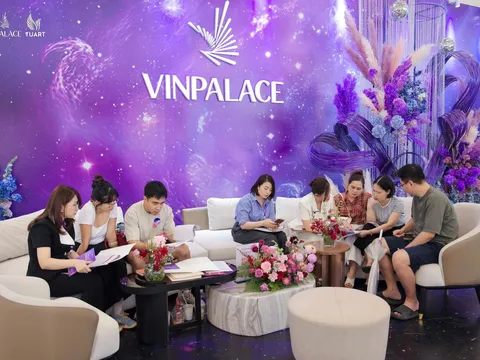 Choáng ngợp "thành phố cưới" 9.000m²: The Vietnam Grand WeddX 2026 đông nghịt khách ngay ngày đầu