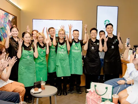 Starbucks mở Signing Store đầu tiên tại Việt Nam, thúc đẩy bình đẳng cơ hội việc làm