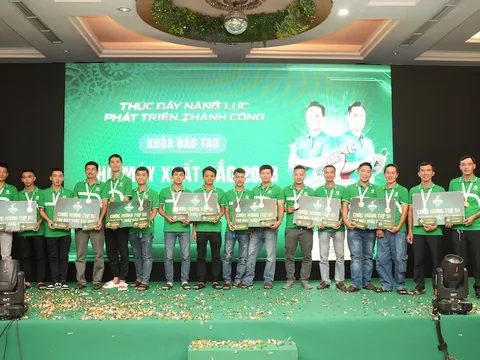 Castrol chính thức công bố bộ nhận diện thương hiệu mới thể hiện tinh thần hướng đến tương lai, thúc đẩy tiến bộ, đem lại những giá trị thiết thực cho đối tác kinh doanh và người tiêu dùng